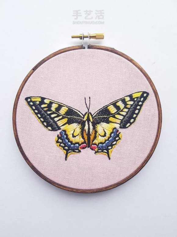 逼真刺繡胸針，看起來像真正的蝴蝶停在身上 -  itrip.net.cn
