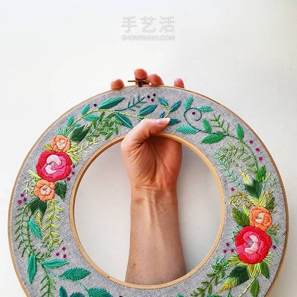 帶有美麗植物插圖的“花環(huán)”刺繡作品欣賞 -  itrip.net.cn