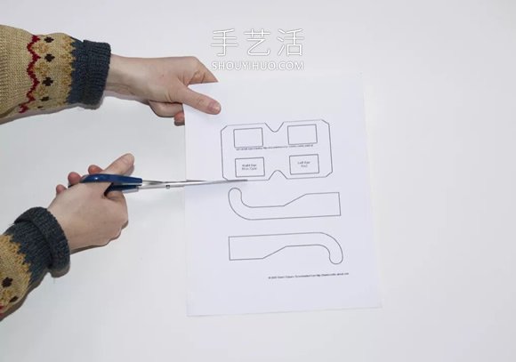 用塑料袋自制3D眼鏡的方法簡易教程 -  itrip.net.cn