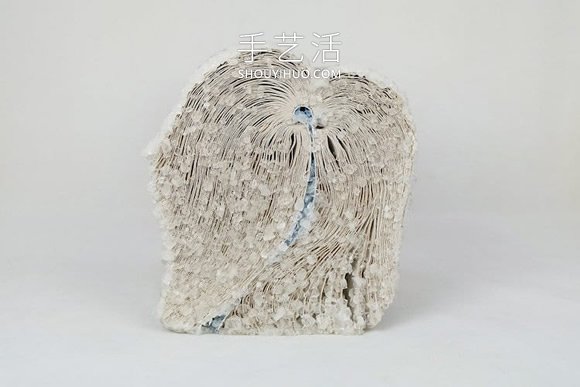 藝術家將書籍DIY轉變?yōu)榫К撎尥傅牡袼茏髌?-  itrip.net.cn