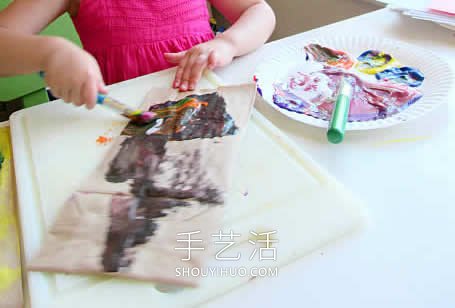 幼兒園紙袋手工制作水母的做法教程 -  itrip.net.cn