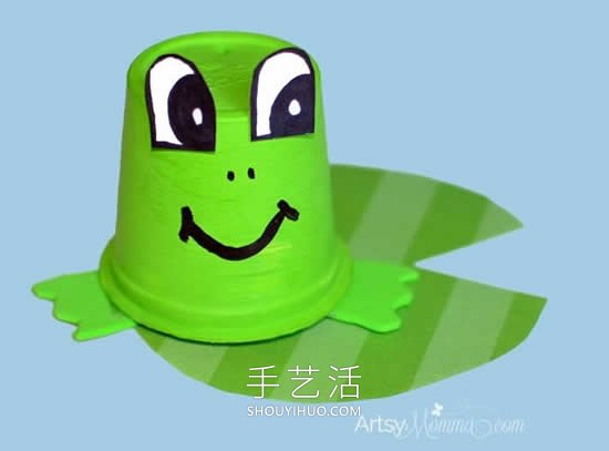 一次性紙杯青蛙手工制作和青蛙跳計(jì)數(shù)游戲 -  itrip.net.cn