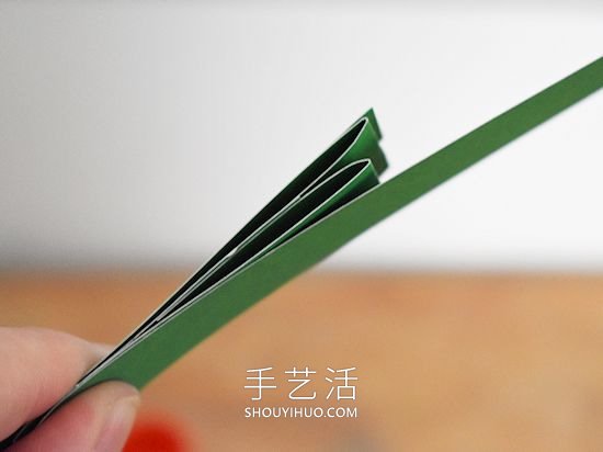 簡單卡紙圣誕樹的手工制作教程 -  itrip.net.cn