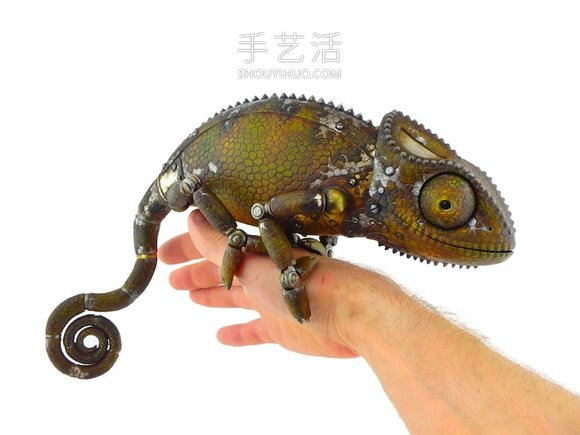 丟棄的機(jī)械零件DIY蒸汽朋克風(fēng)的動物雕塑 -  itrip.net.cn