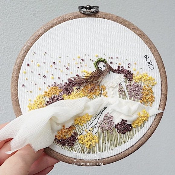3D人物刺繡，仿佛夏日的微風(fēng)輕拂過她們 -  itrip.net.cn
