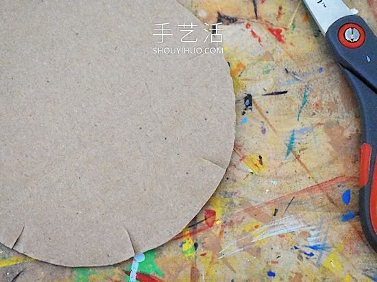 硬紙板手工制作冬天毛線花邊雪花的方法教程 -  itrip.net.cn